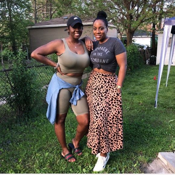 Latest Posh Finds 🕵🏾‍♀️ - Picture 10 of 13